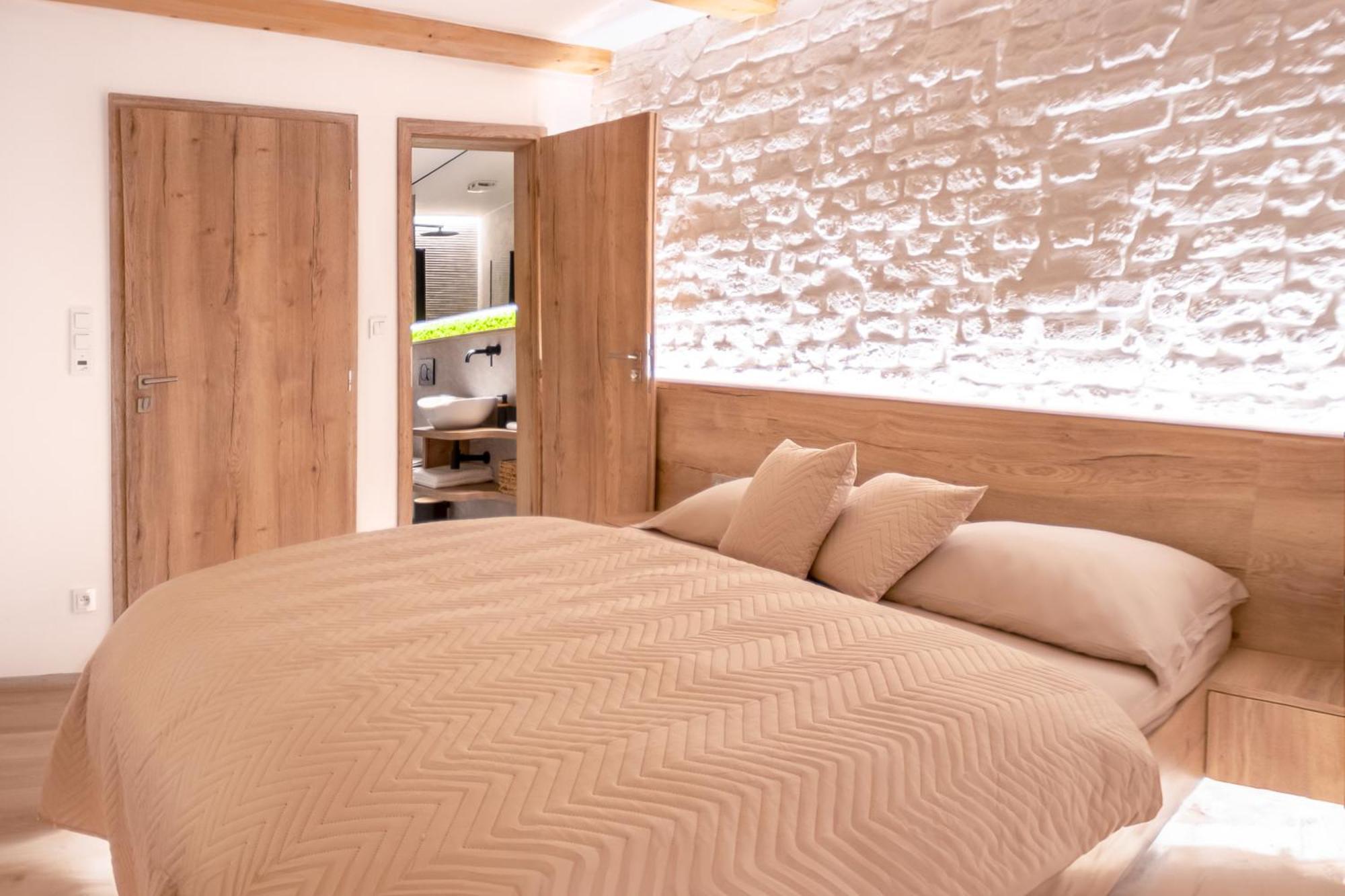 White Wolf Boutique Apartments Alamóc Kültér fotó